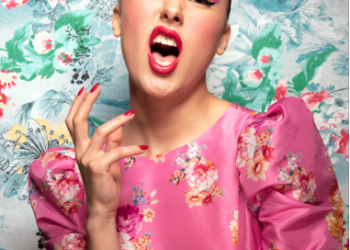 Die Top 10 Accessoires für einen eleganten Sommer-Look”